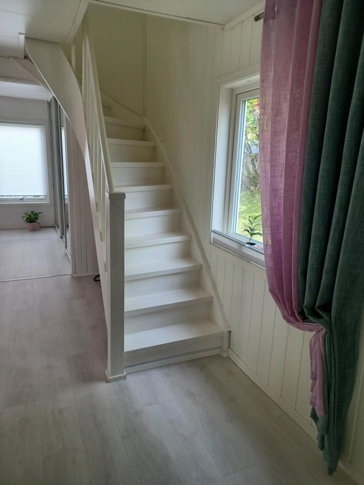 Great Guest House Natalie'S Skjervoy Esterno foto