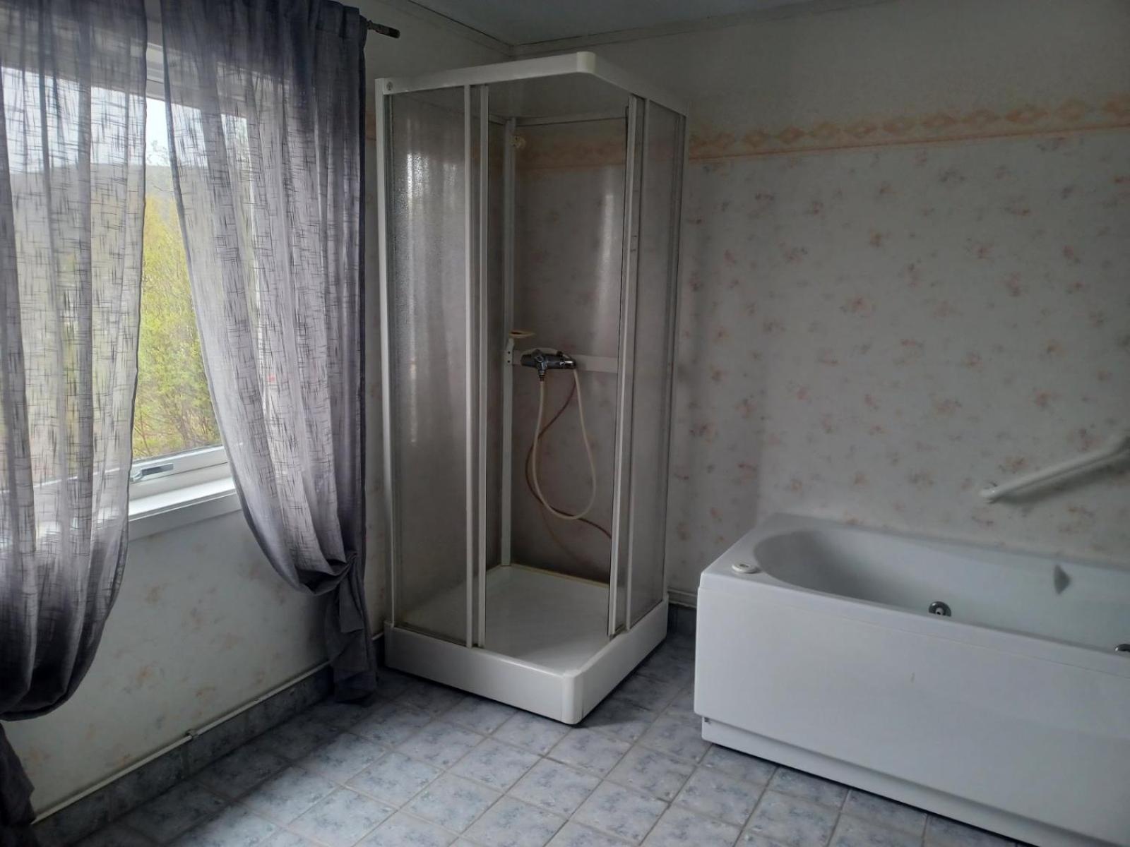 Great Guest House Natalie'S Skjervoy Esterno foto