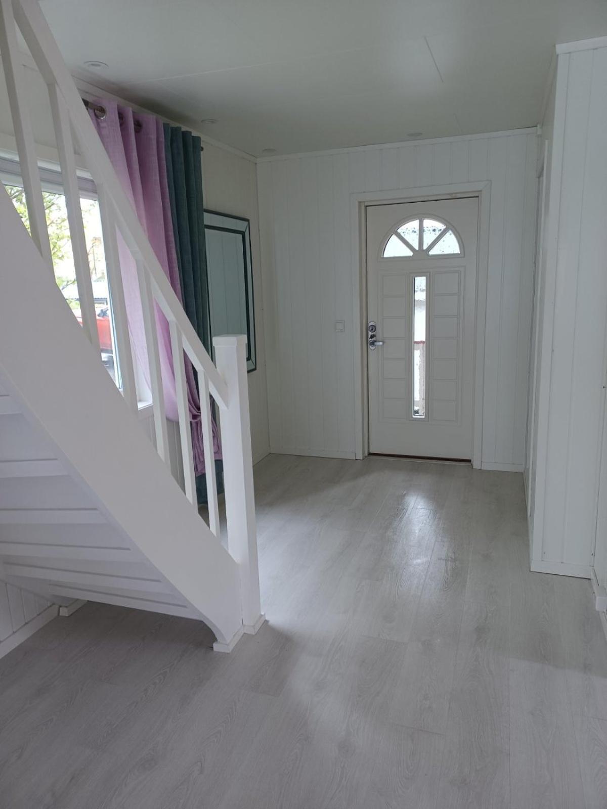Great Guest House Natalie'S Skjervoy Esterno foto